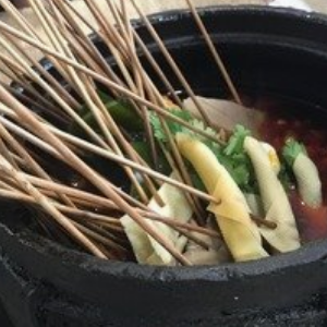 帝九食代泥鍋麻辣串加盟