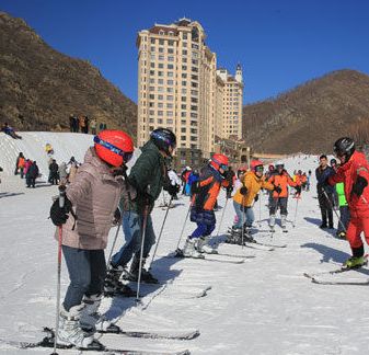 萬(wàn)龍滑雪加盟