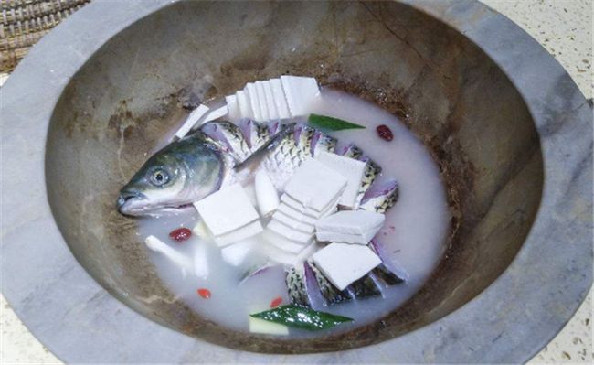 魚(yú)上鮮蒸汽石鍋魚(yú)加盟